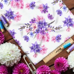 Ткань бязь васильки, колокольчики и георгины на белом фоне