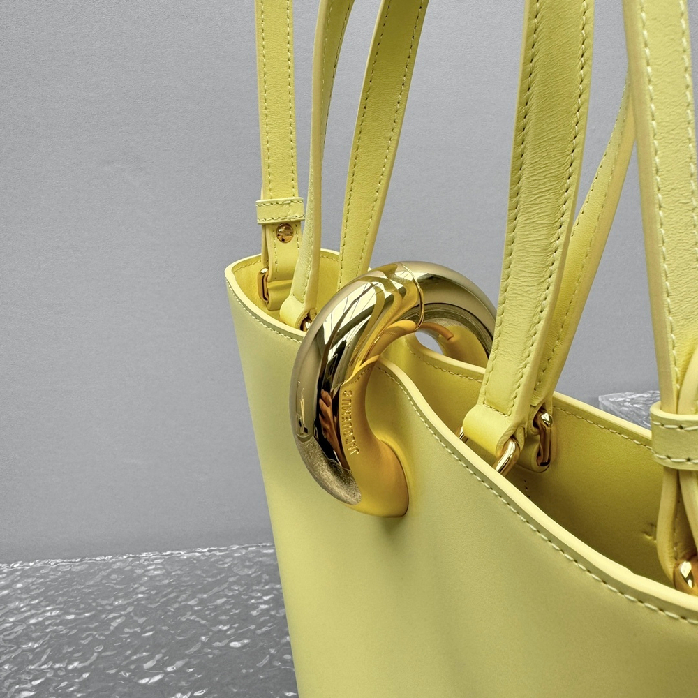 Jacquemus Small Bambola 24 cm