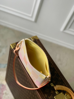 Louis Vuitton Pochette Accessoires