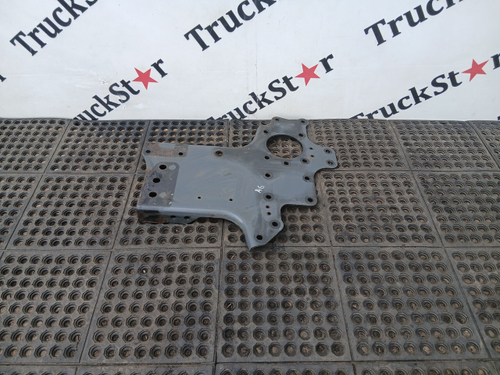 Кронштейн усилителя бампера левый 2017г.