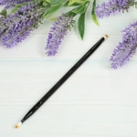 Кисть для нанесения теней, цвет черный, в пакете с подвесом, 16см