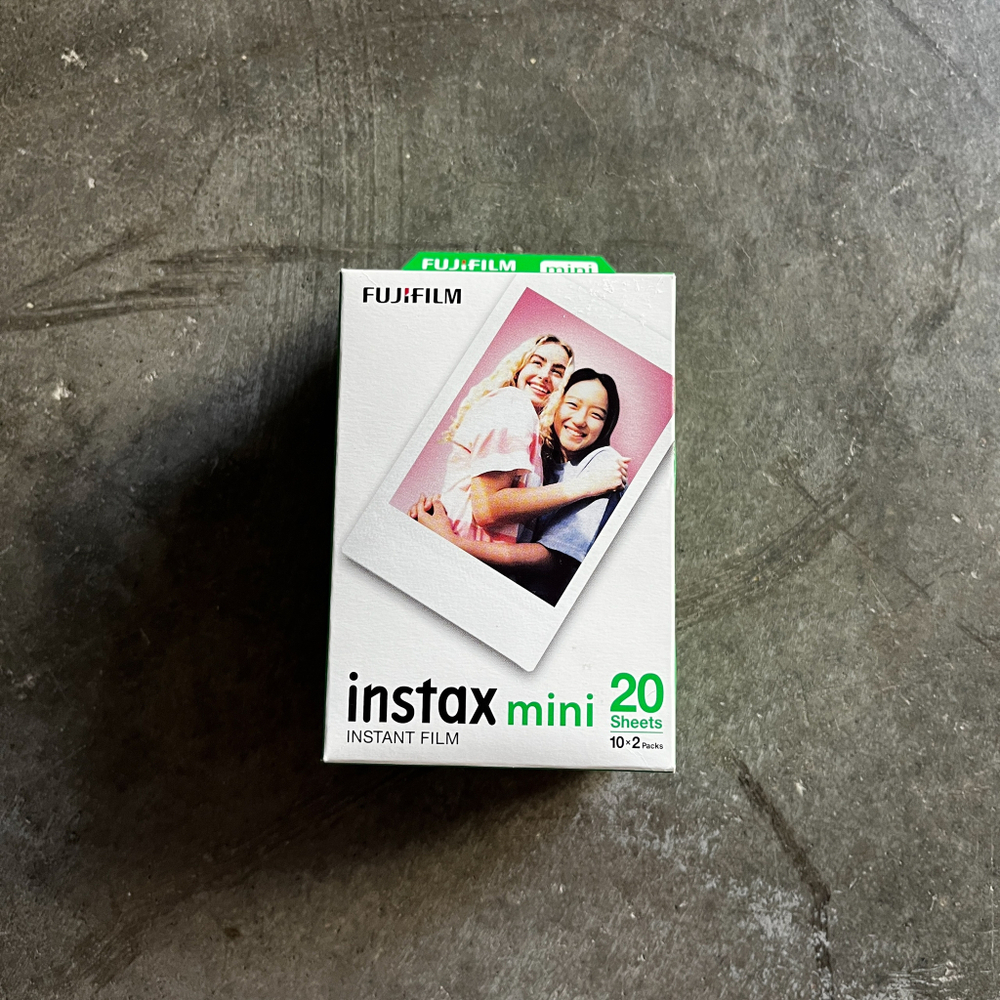 Кассета Polaroid Color 600 (8 фото) или Fuji Instax 20
