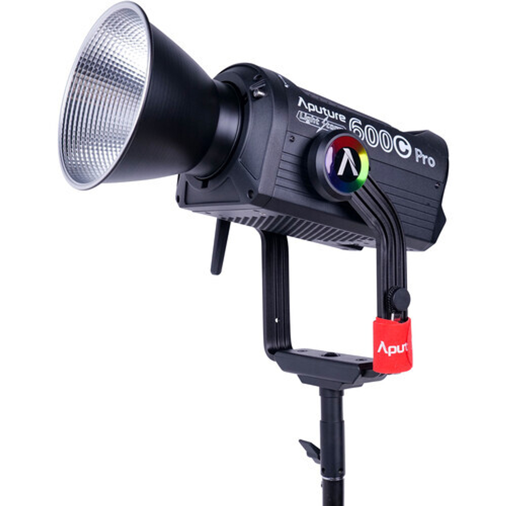 Осветитель Aputure Light Storm (LS) 600C Pro II
