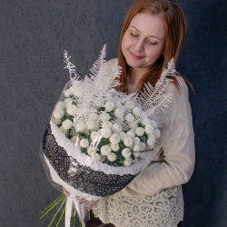 114. Кружевной букет с хризантемой Ньютон