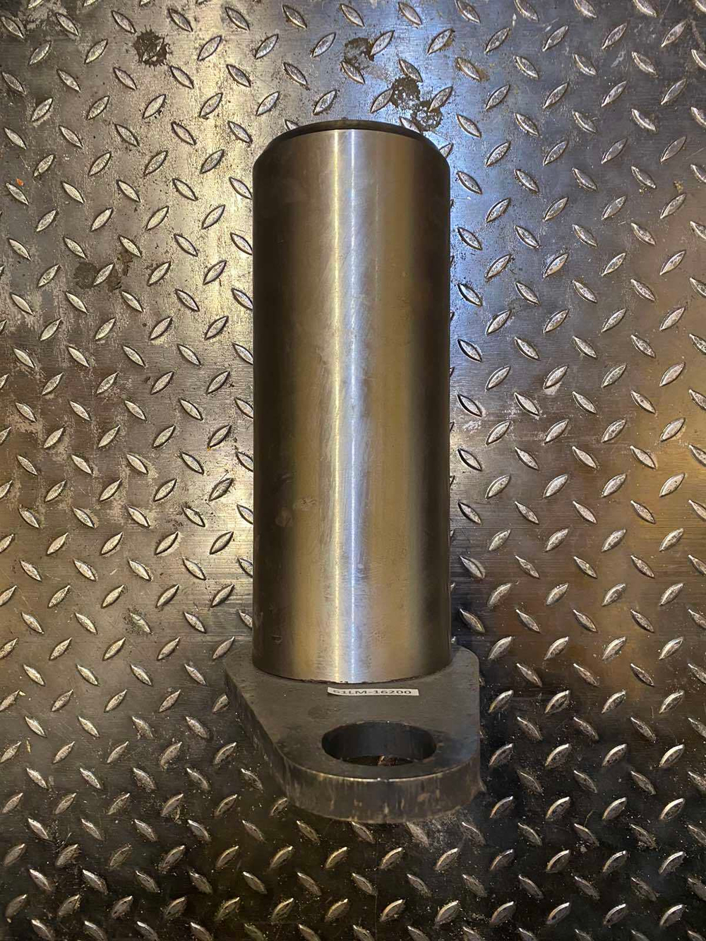 Палец 61LM-16200