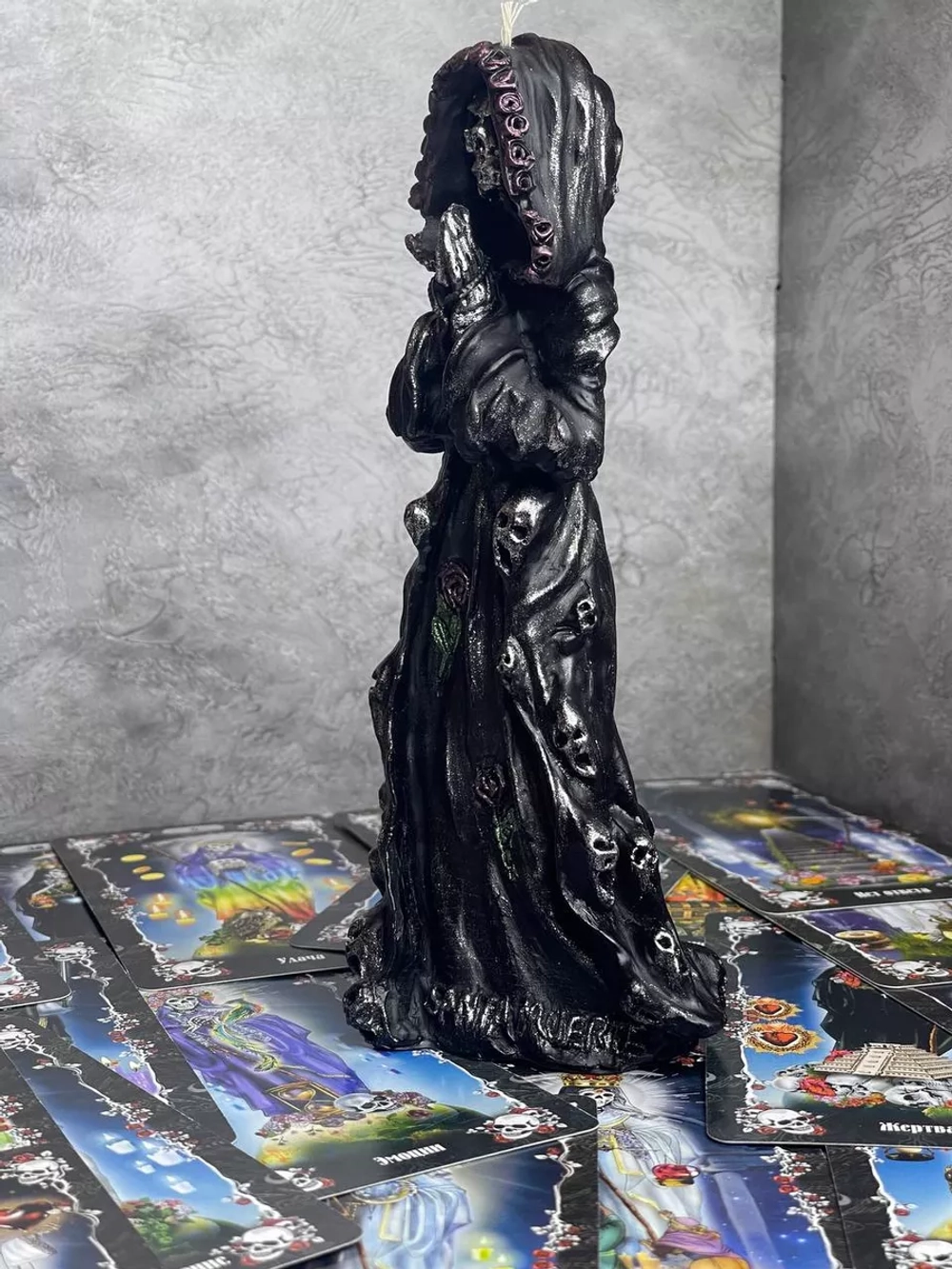 Свеча эзотерическая "Святая Смерть"