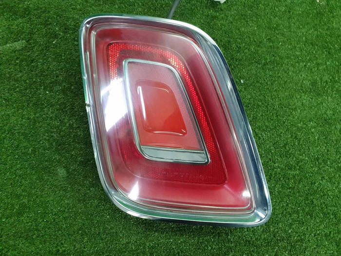 Фонарь левый Rolls-Royce Phantom 8 (2017-2022) LED