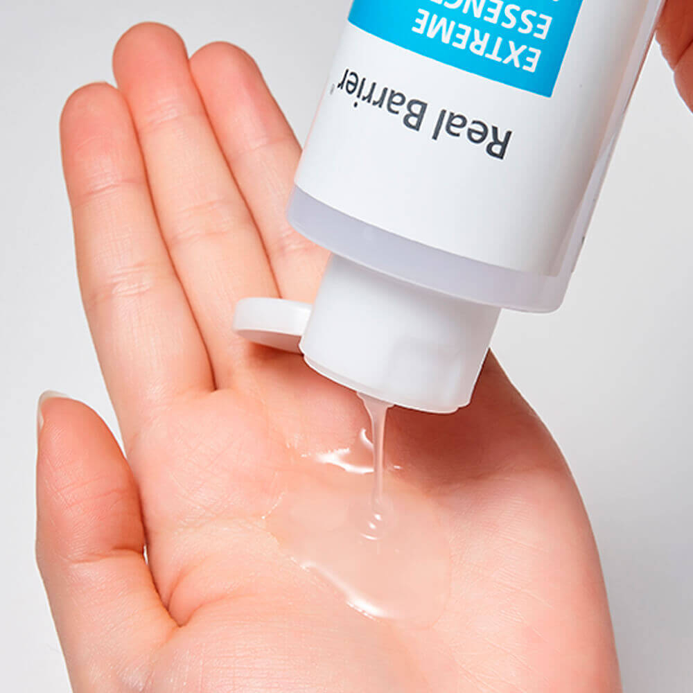 Гиалуроновый тонер-эссенция с церамидами Real Barrier Extreme Essence Toner, 190ml