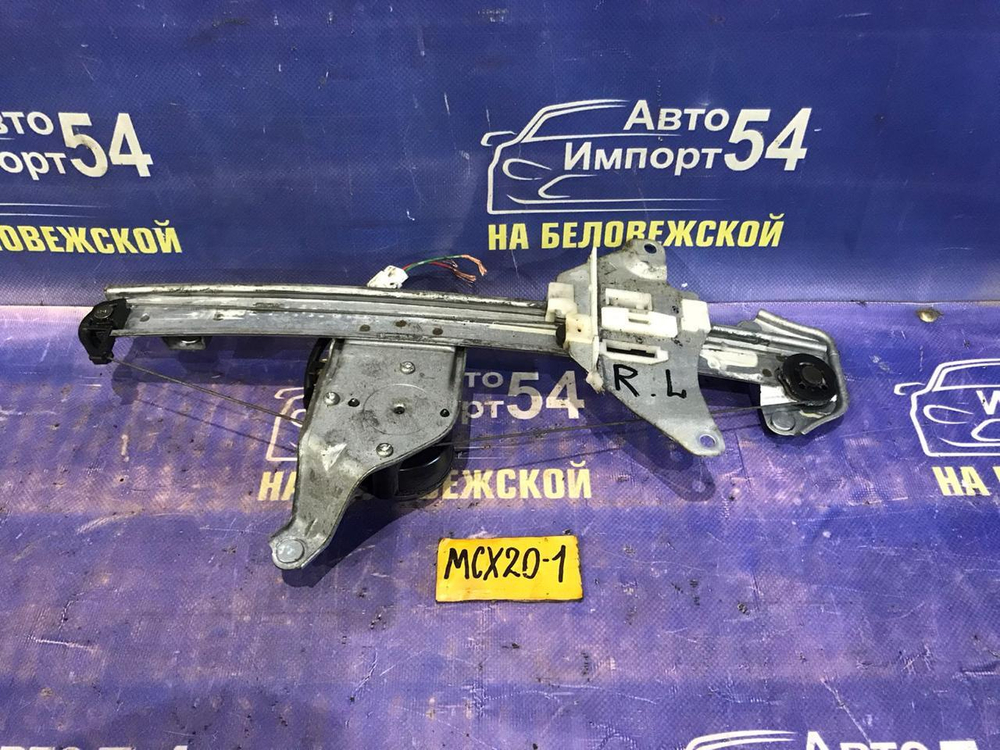 Стеклоподъемник задний левый TOYOTA PRONARD 2000