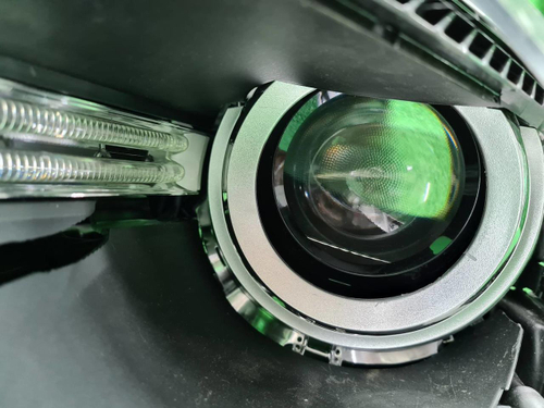 Битая Фара левая Audi Q3 1 8U (2014-2018) ксенон