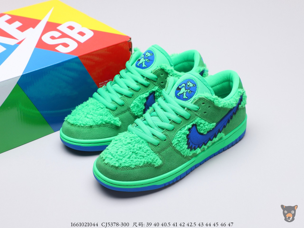 Кроссовки Grateful Dead x SB Dunk Low "Green Spark/Soar"