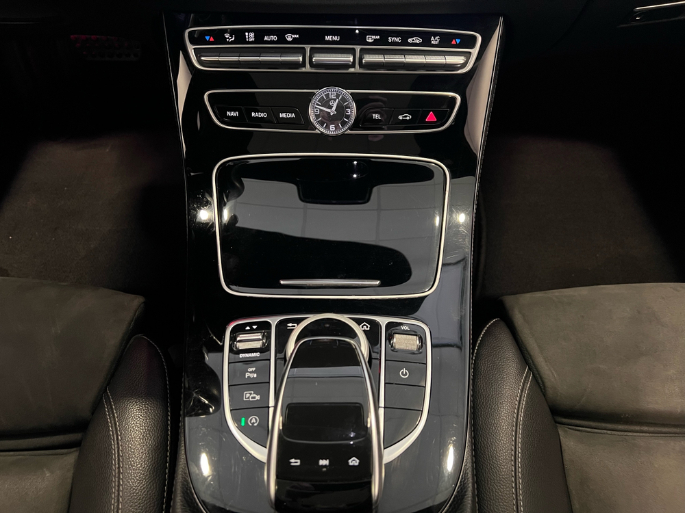 Mercedes-Benz E-Class, 2016 год