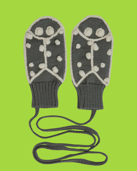 Серые варежки «Божья коровка»