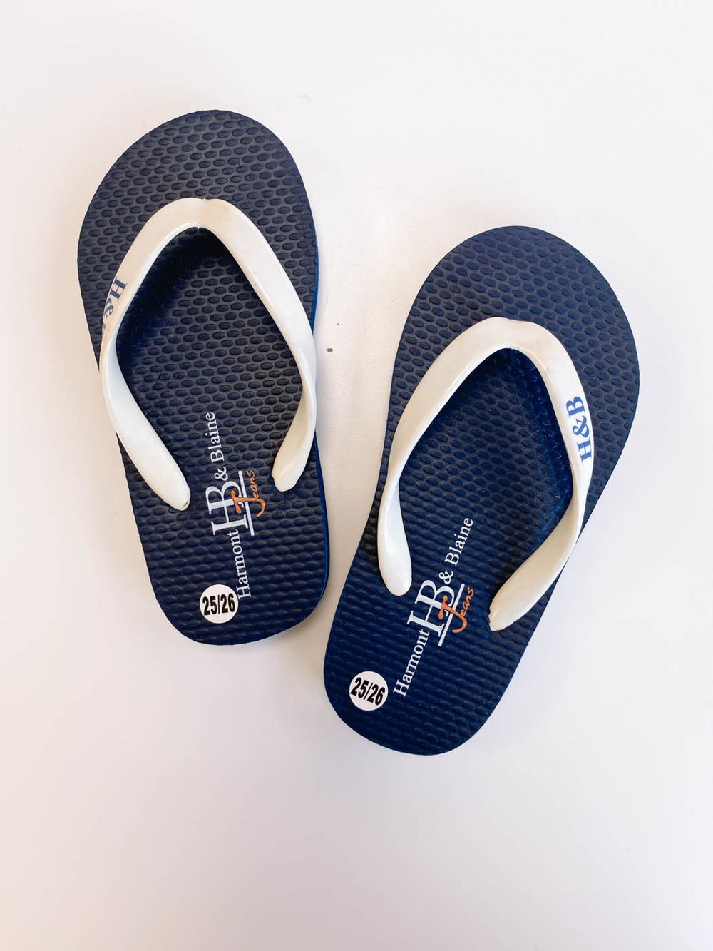 Сланцы  Harmont&Blaine