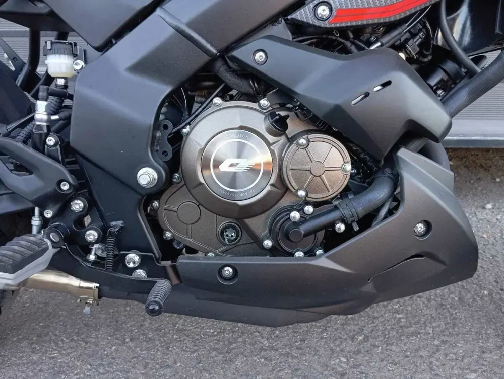 QJMOTOR SRK 125 S, 2024