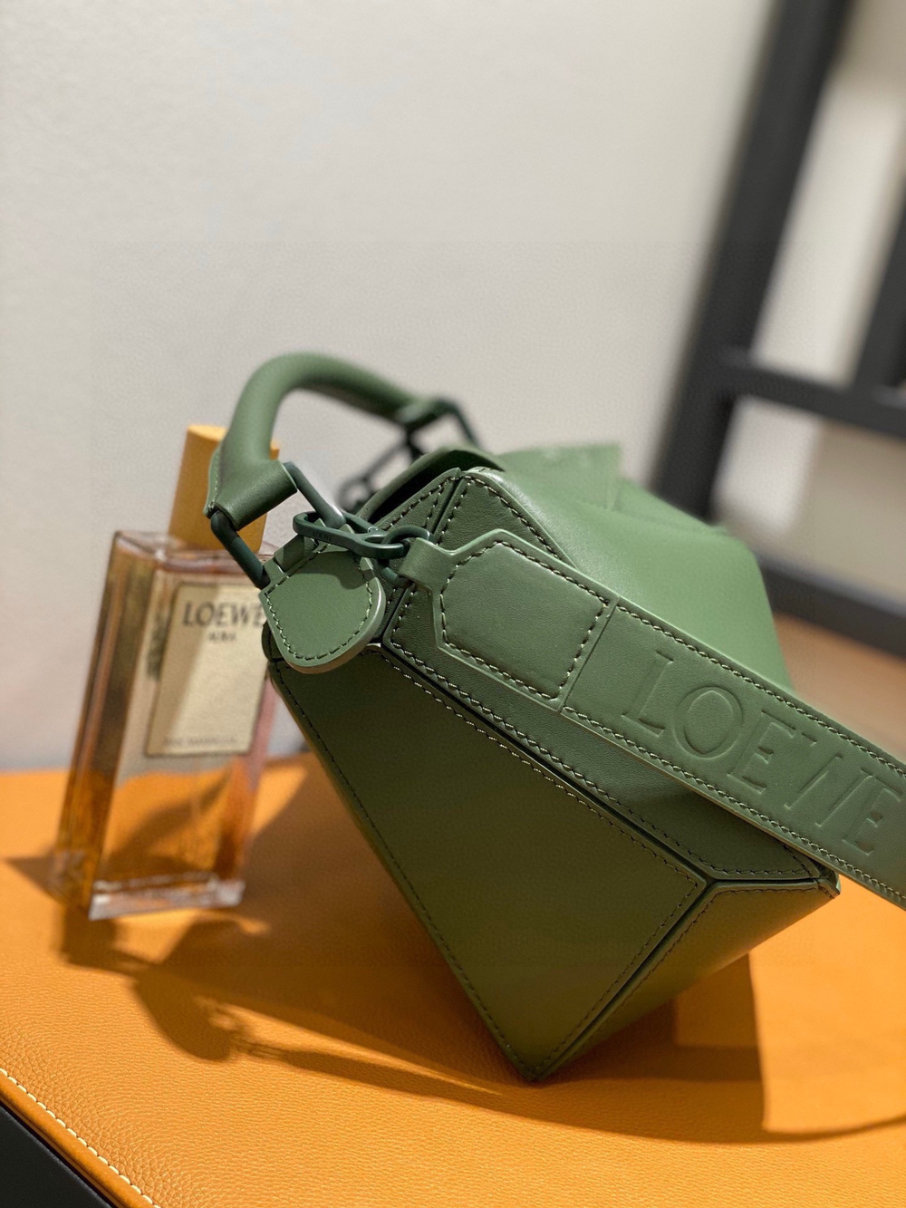 Loewe Puzzle 24 cm