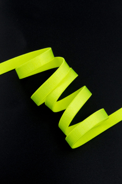 Резинка бретелечная лимон-лайм неоновая глянцевая ширина 10 мм