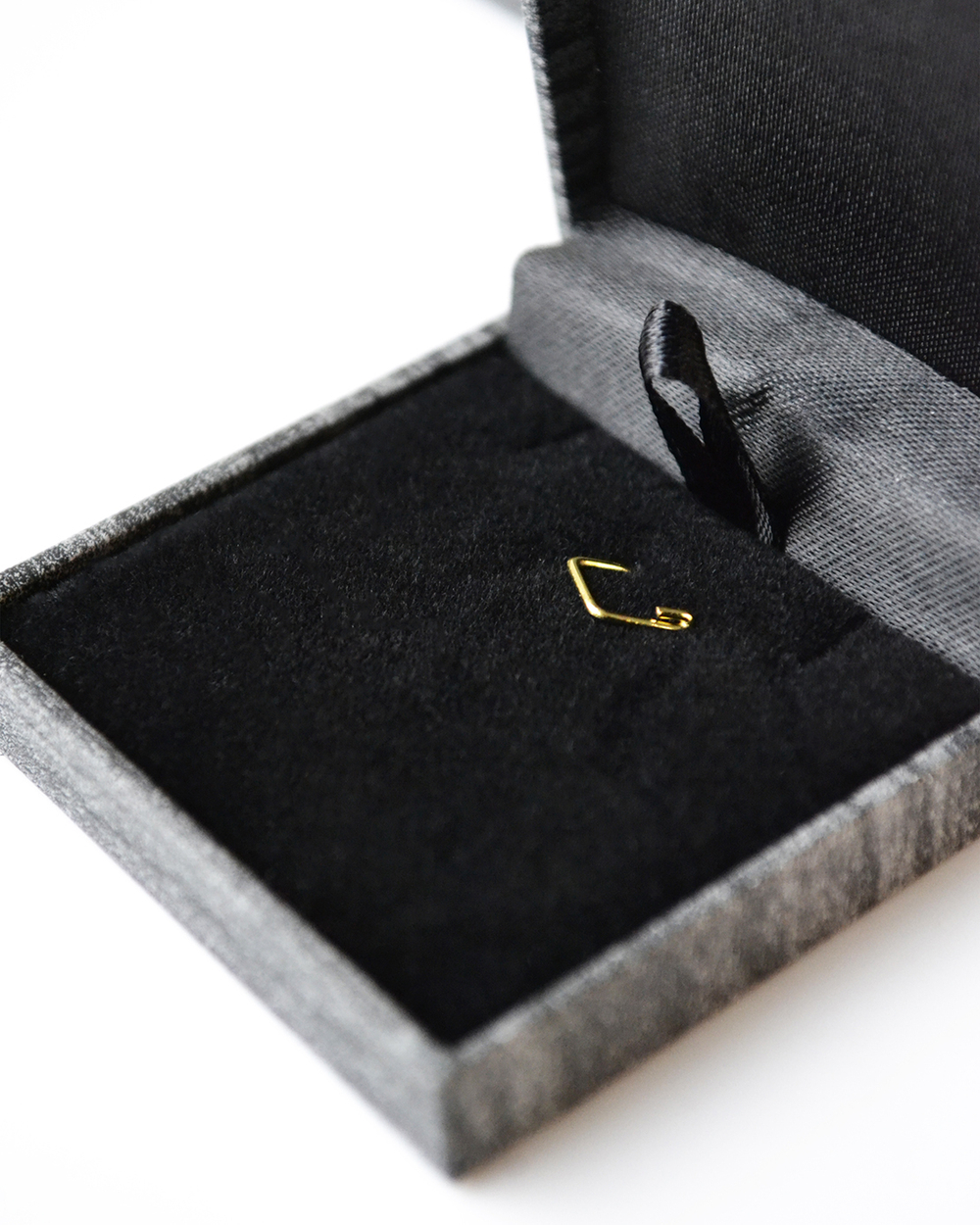 Плоский футляр «Карлос» для небольших украшений