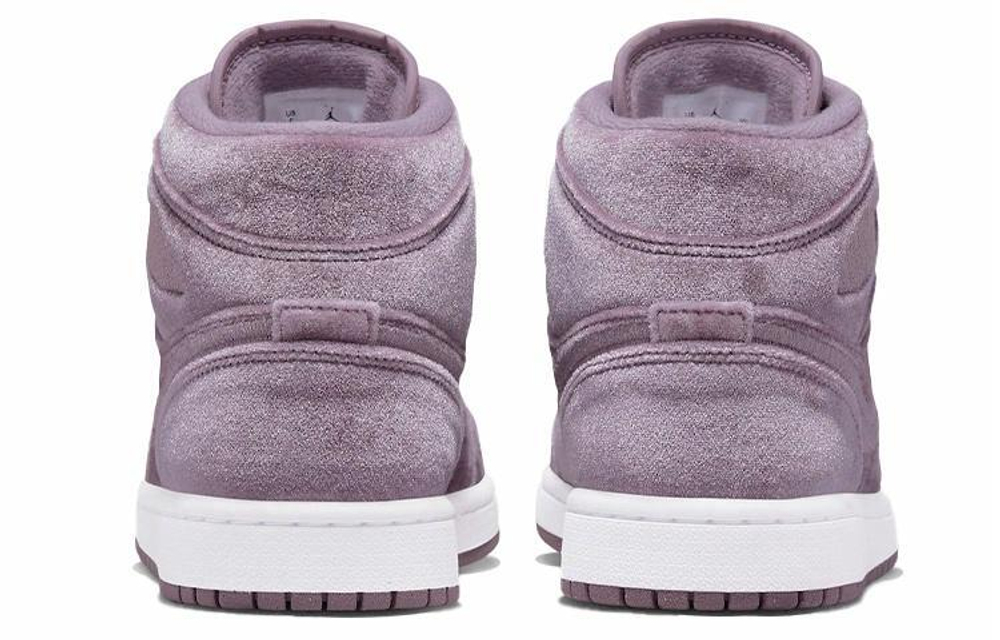 Кроссовки Jordan Air Jordan 1 Mid "Purple Velvet" (Женская размерная сетка)