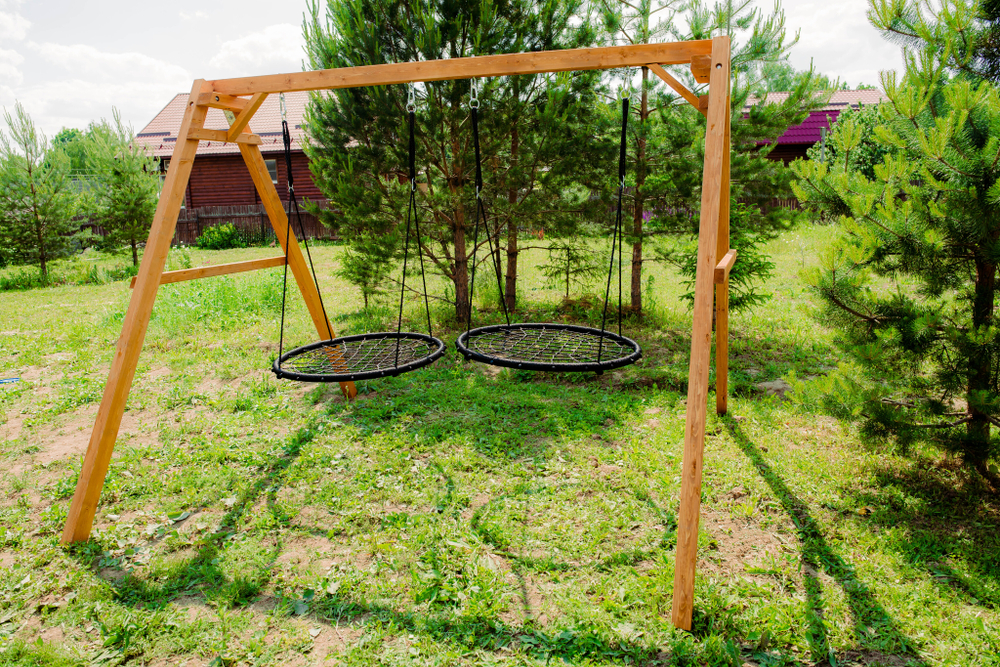 Деревянные качели с двумя качелями гнездо 100 см