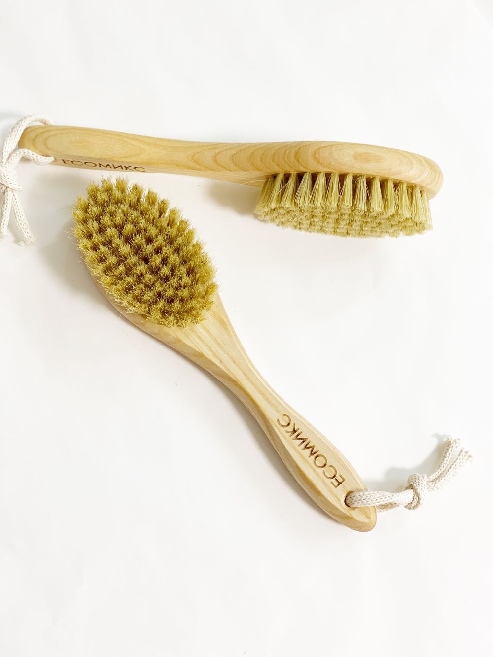 Щетка натуральная массажная с ручкой щетина дикого кабана малая ( лимфодренажная щетка) ECOмикс