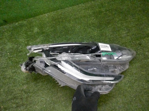 Битая Фара правая Renault Arkana (2019-н.в.) LED