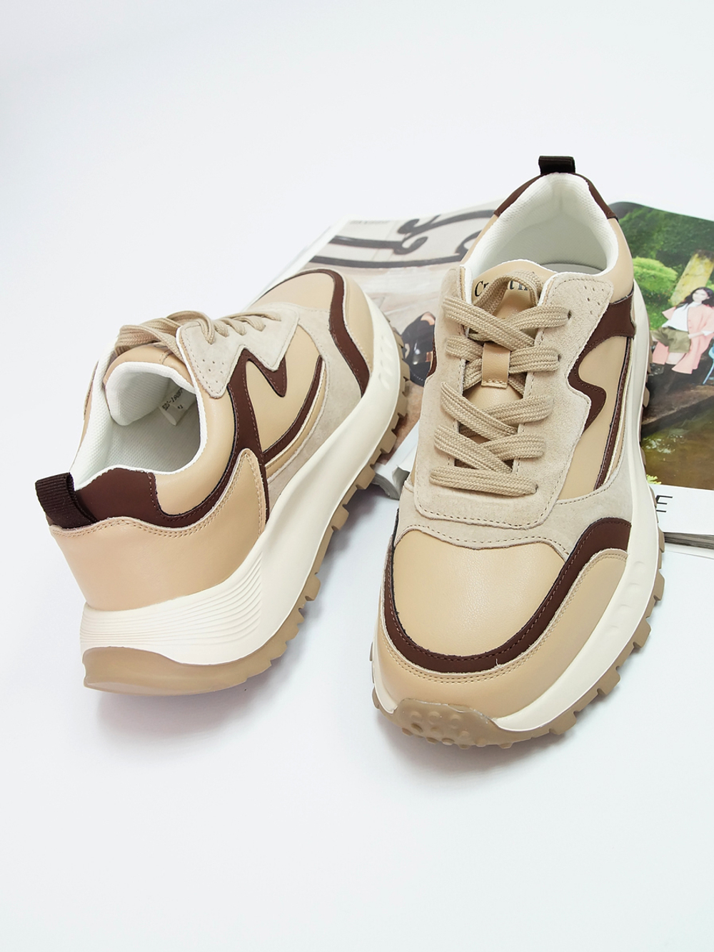 Кроссовки женские демисезонные