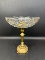 Старинная ваза-конфетница на бронзовой подставке