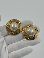 Клипсы с «жемчугом» Chanel