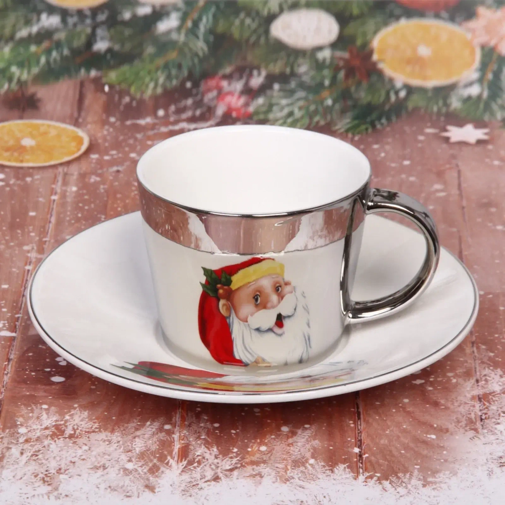 Чайная пара (зеркальная кружка 230мл+блюдце) анаморфный дизайн «Дед мороз», белая