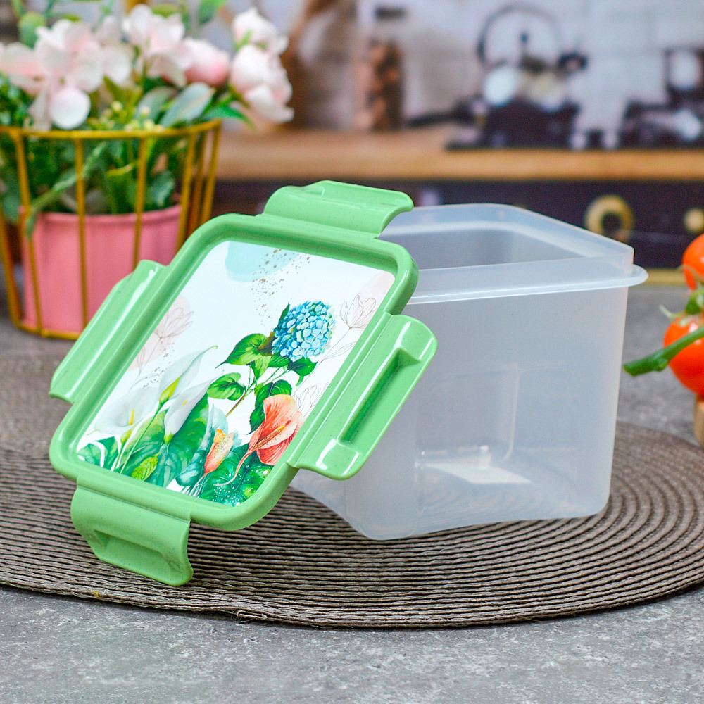 Контейнер 0,9л для СВЧ квадратный "Гармония"