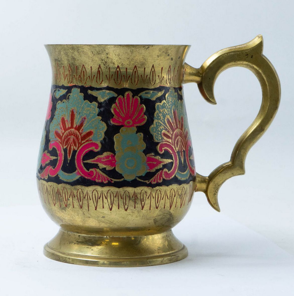 Кружка с полихромным ориентальным декором. Индия, ручная работа. II половина XX в.Ширина - 14см. Выс