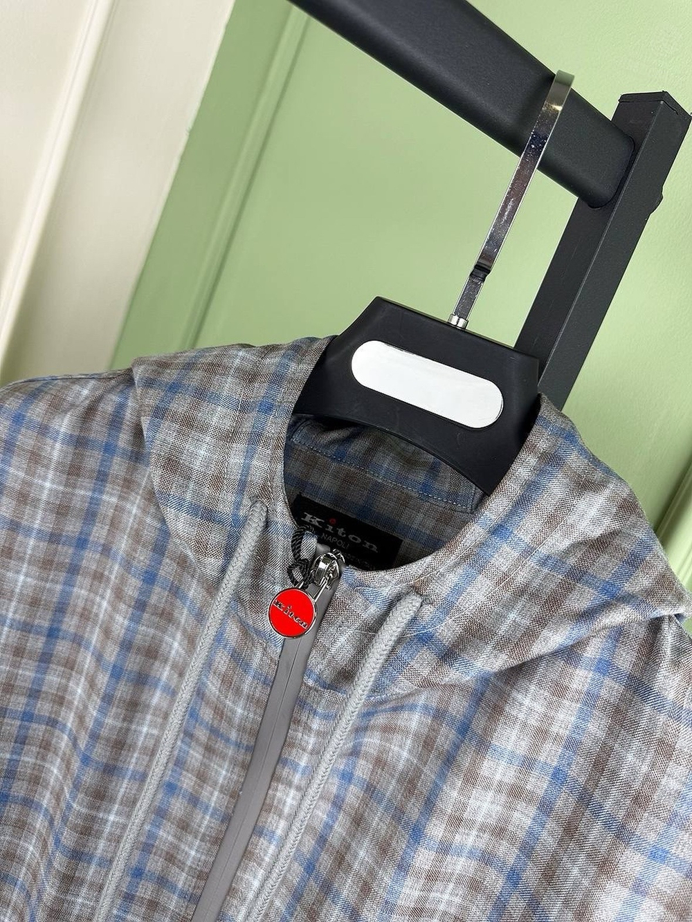 Рубашка с капюшоном Kiton