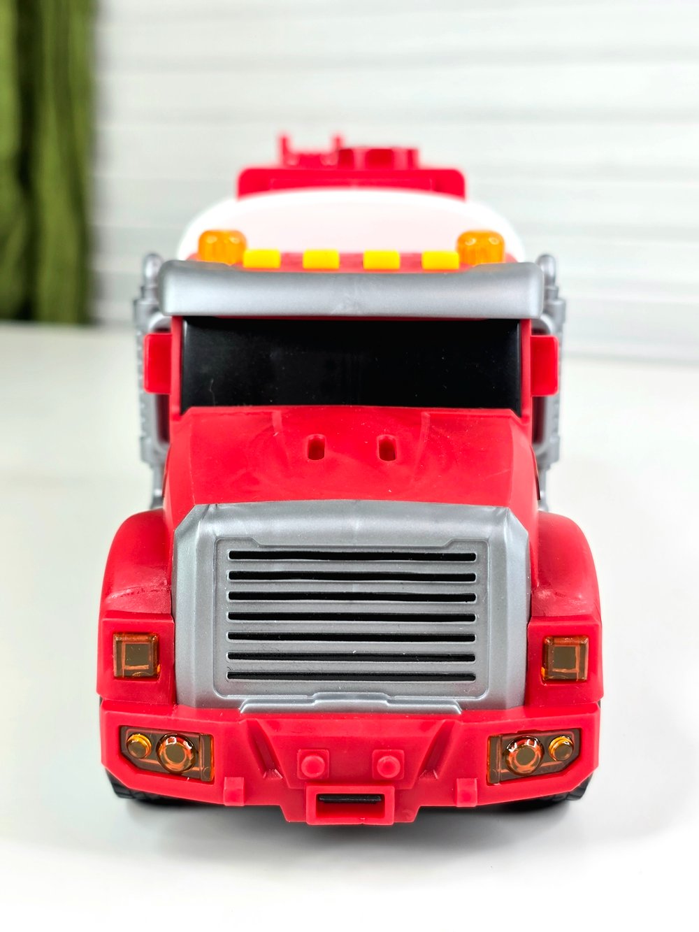 Машинка Пожарная техника со светом и звуком (BHX930-1)