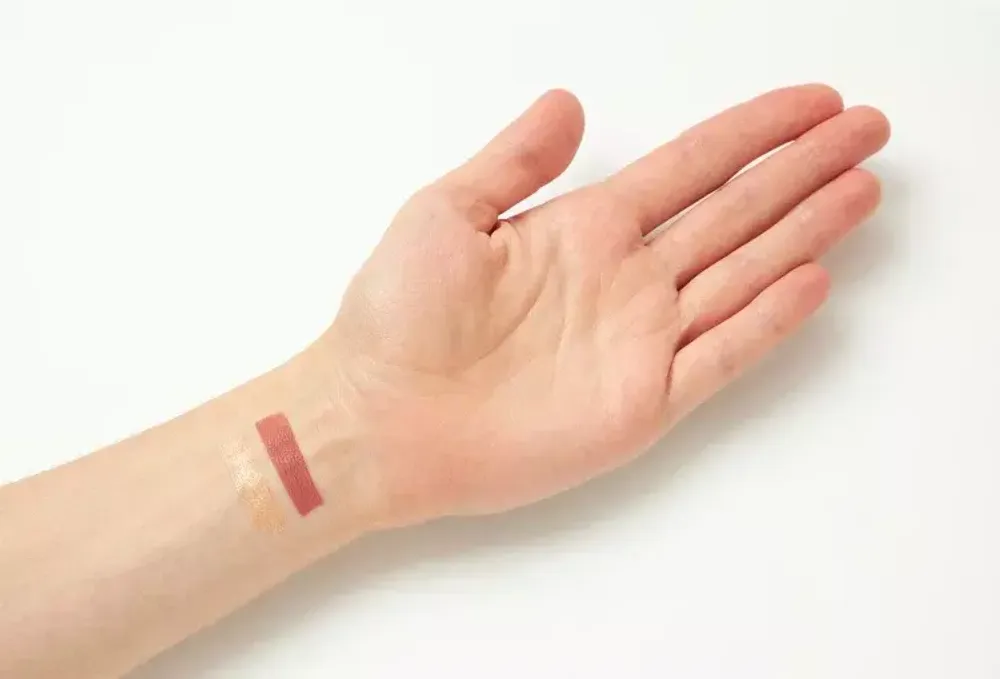 РУМЯНА И ХАЙЛАЙТЕР Makeup REVOLUTION BLUSHED Duo Blush & Highlighter - Kindness