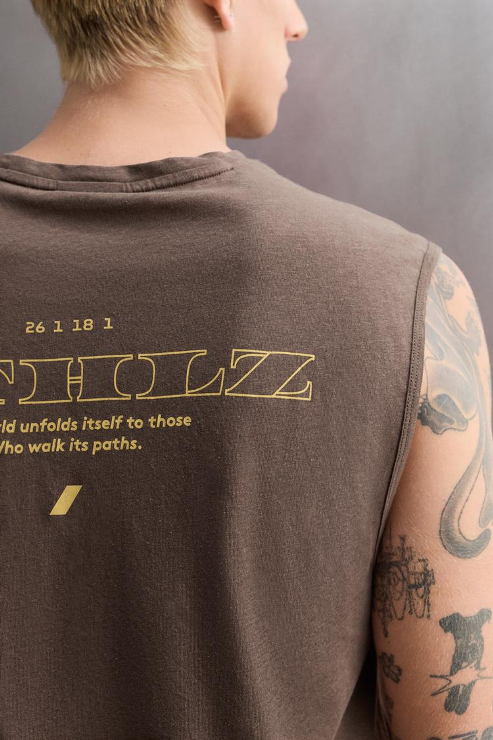 ZARA МАЙКА ИЗ ХЛОПКА И ЛЬНА, КОРИЧНЕВЫЙ