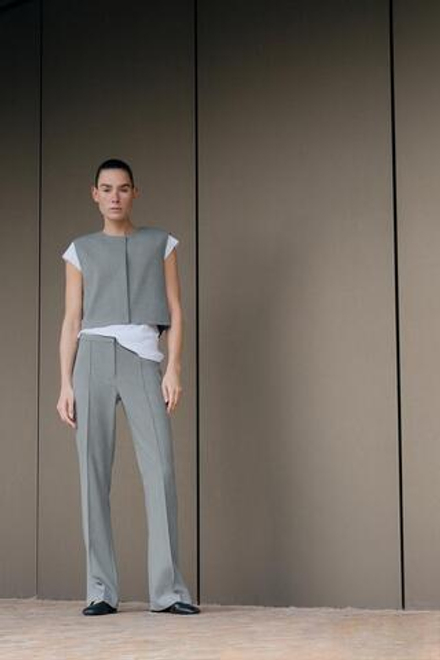 ZARA КОРОТКИЙ ЖИЛЕТ С ПОТАЙНЫМИ ПУГОВИЦАМИ, СЕРЫЙ