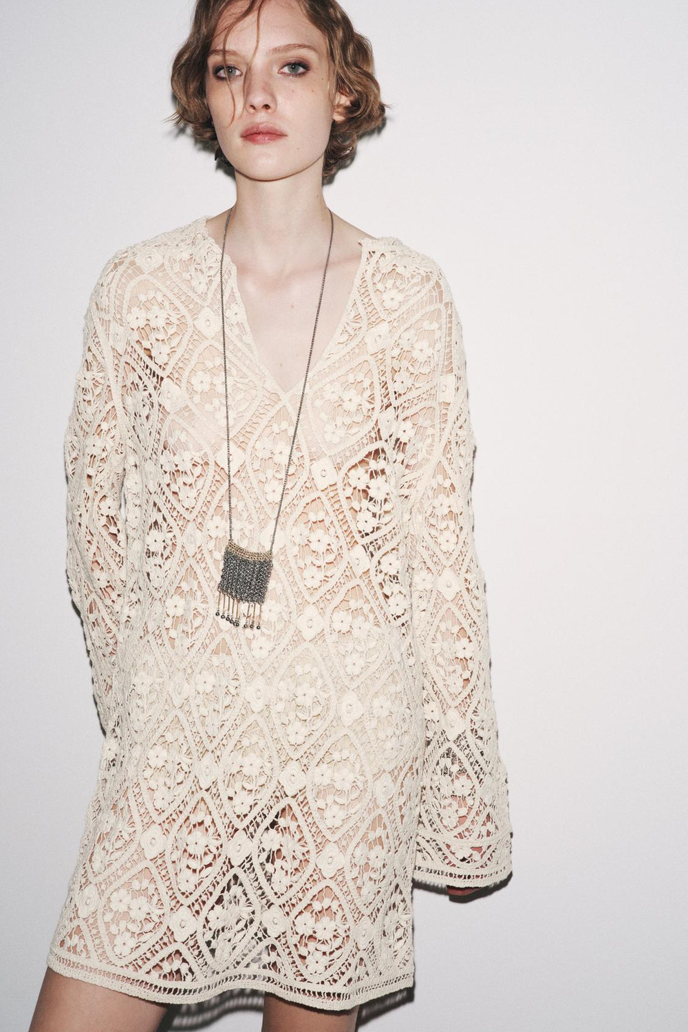 ZARA КОРОТКОЕ ПЛАТЬЕ КРОШЕ — ZW COLLECTION, БЕЖЕВЫЙ