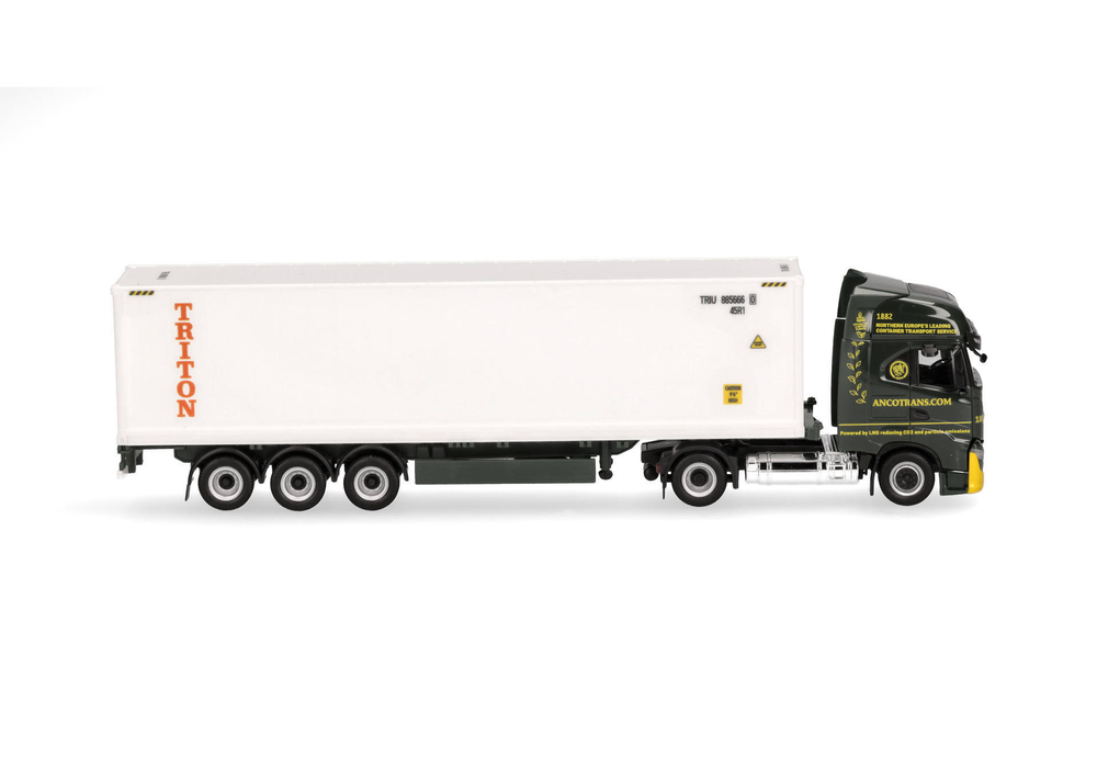 Грузовик Iveco S-Way LNG пп контейнеровоз "Ancotrans/TRITON" (Гамбург)