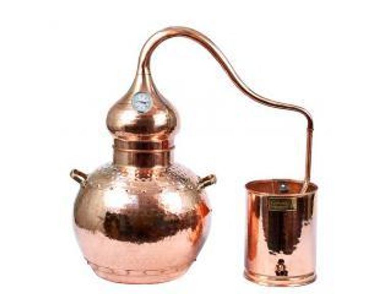 Медные аламбики в нашем магазине.