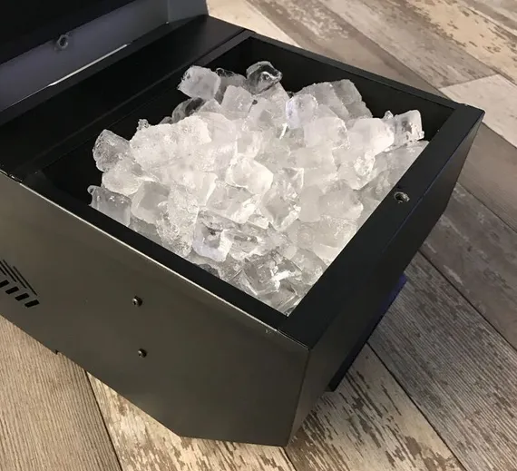 ADJ Mister Kool II генератор тяжелого дыма, 700Вт