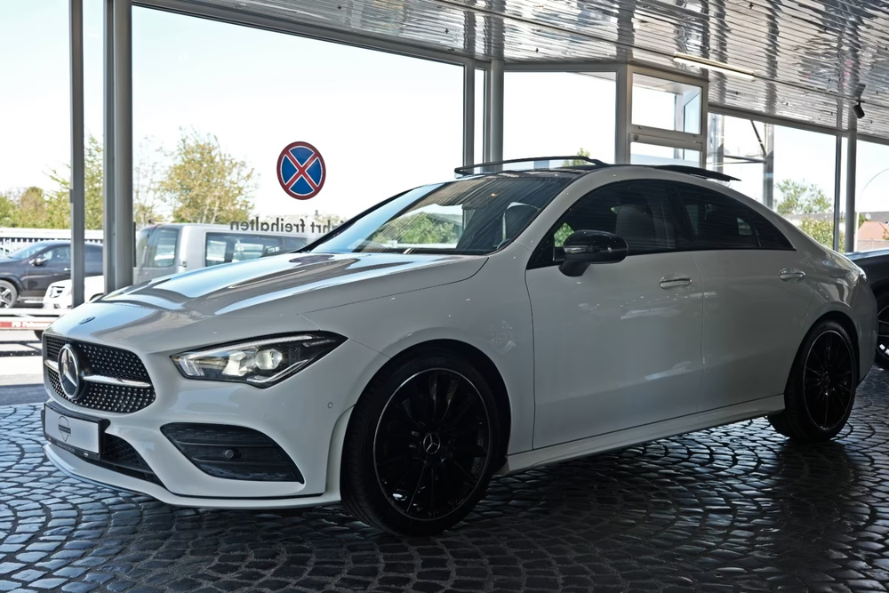 Mercedes-Benz CLA 200 Coupe AMG