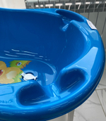 Ванна детская 86 см со сливом "Монстры" голубой