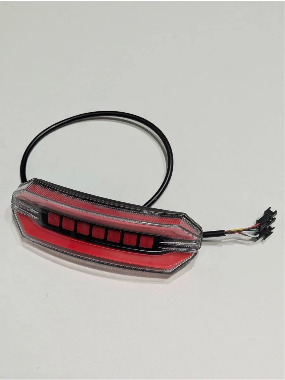 +t Задний фонарь с поворотниками для электровелосипеда Monster (красный)