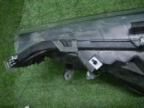 Битая Фара правая Toyota RAV4 5 XA50 (2018-н.в.) LED