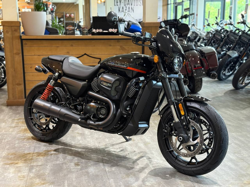 Harley-Davidson Street Rod, 2020 Black