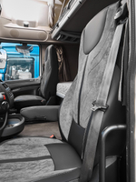 Чехлы Люкс DAF XF 106 (экокожа, черный цвет, серая вставка)