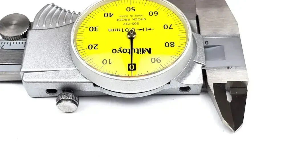 Штангенциркуль Mitutoyo (Япония) с круговой шкалой 0-150 мм 505-732. Госреестр.