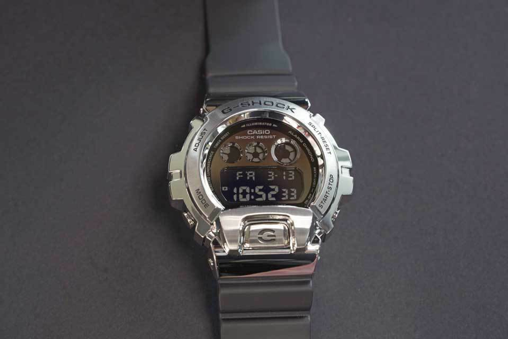 Мужские наручные часы Casio G-Shock GM-6900-1ER