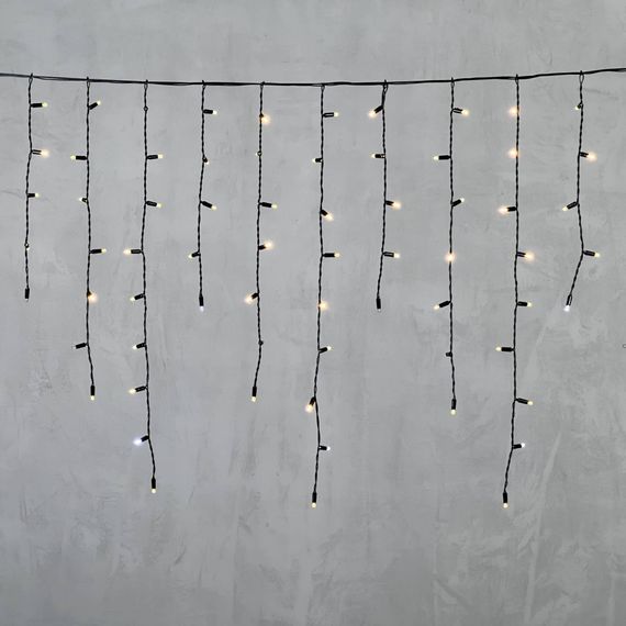 Светодиодная бахрома с колпачком 3,2*0,9 м., 180 теплых белых LED ламп, мерцание, черный провод ПВХ, IP65, LTC (PIL180BLWCAP-11-2WW)